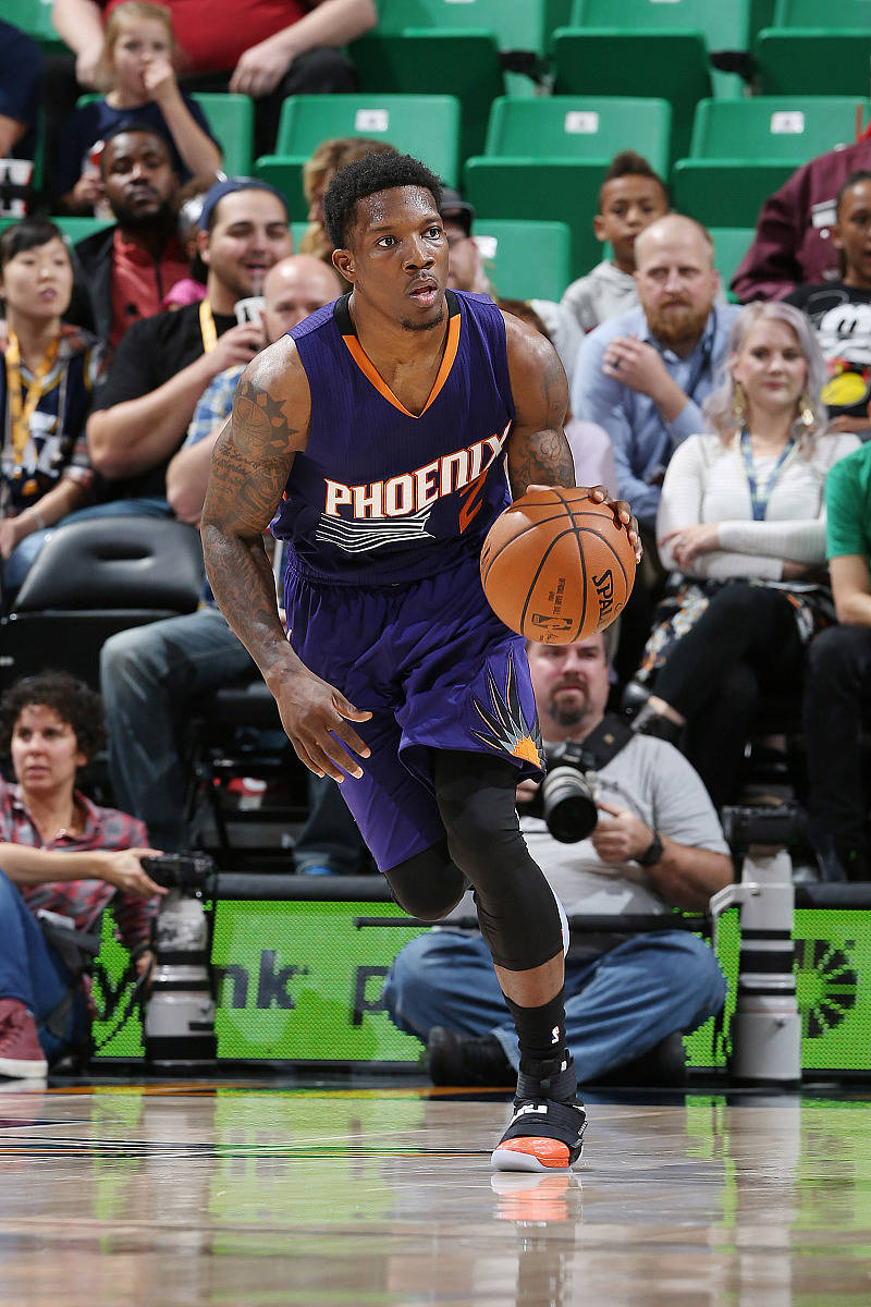 鹈鹕力克塞尔维亚男篮，布拉德利惊艳世界