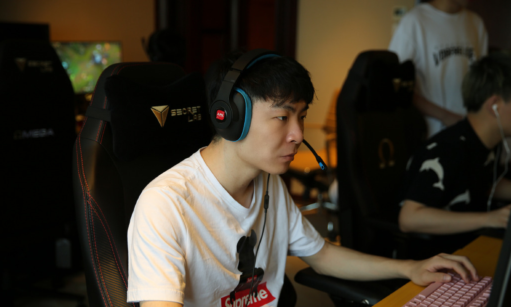 DRX爆冷PSG，Flandre制霸全场的简单介绍