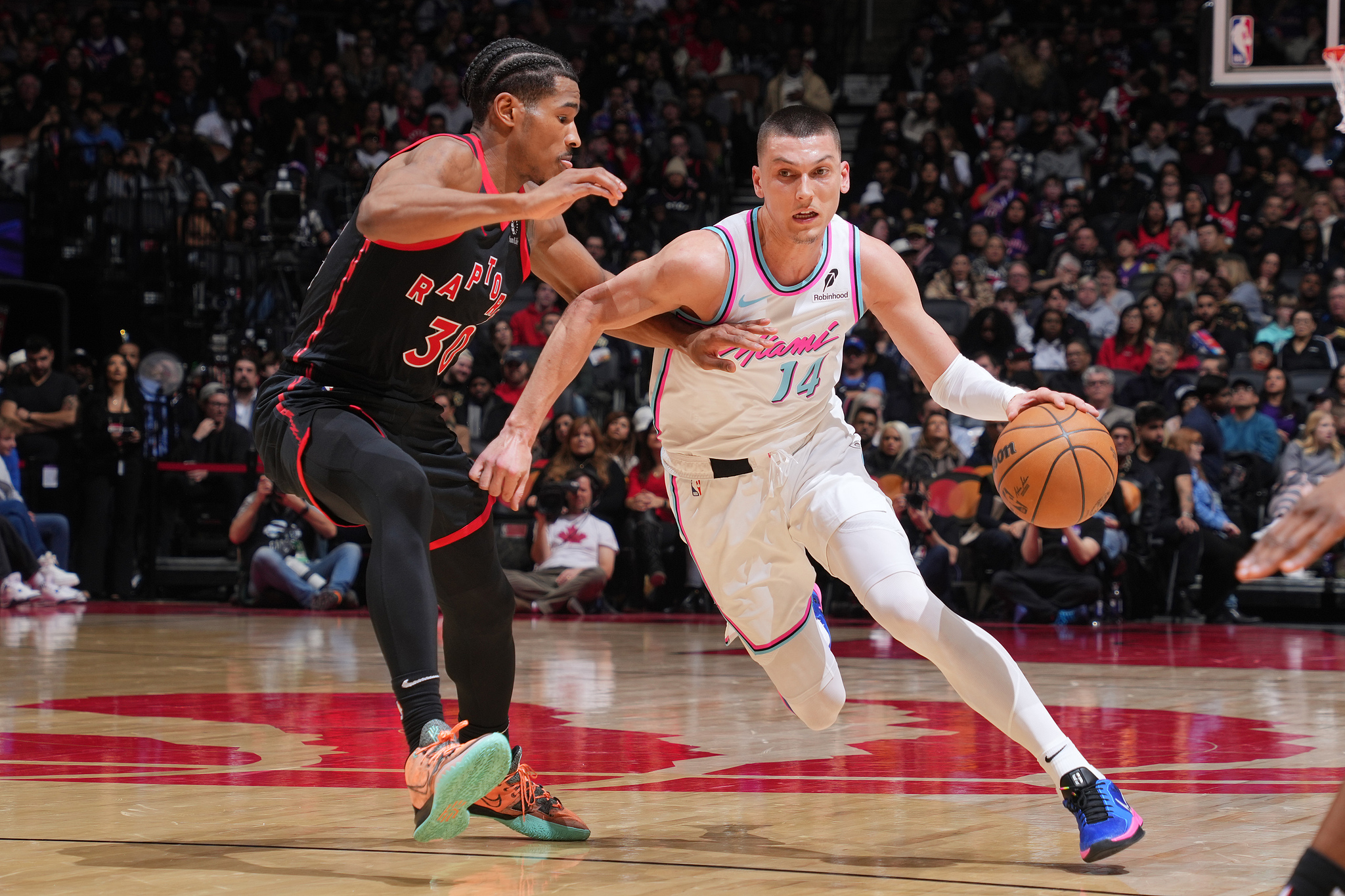 包含热刺客场取胜,整体表现稳定的词条 包含热刺客场取胜,整体表现稳定的词条