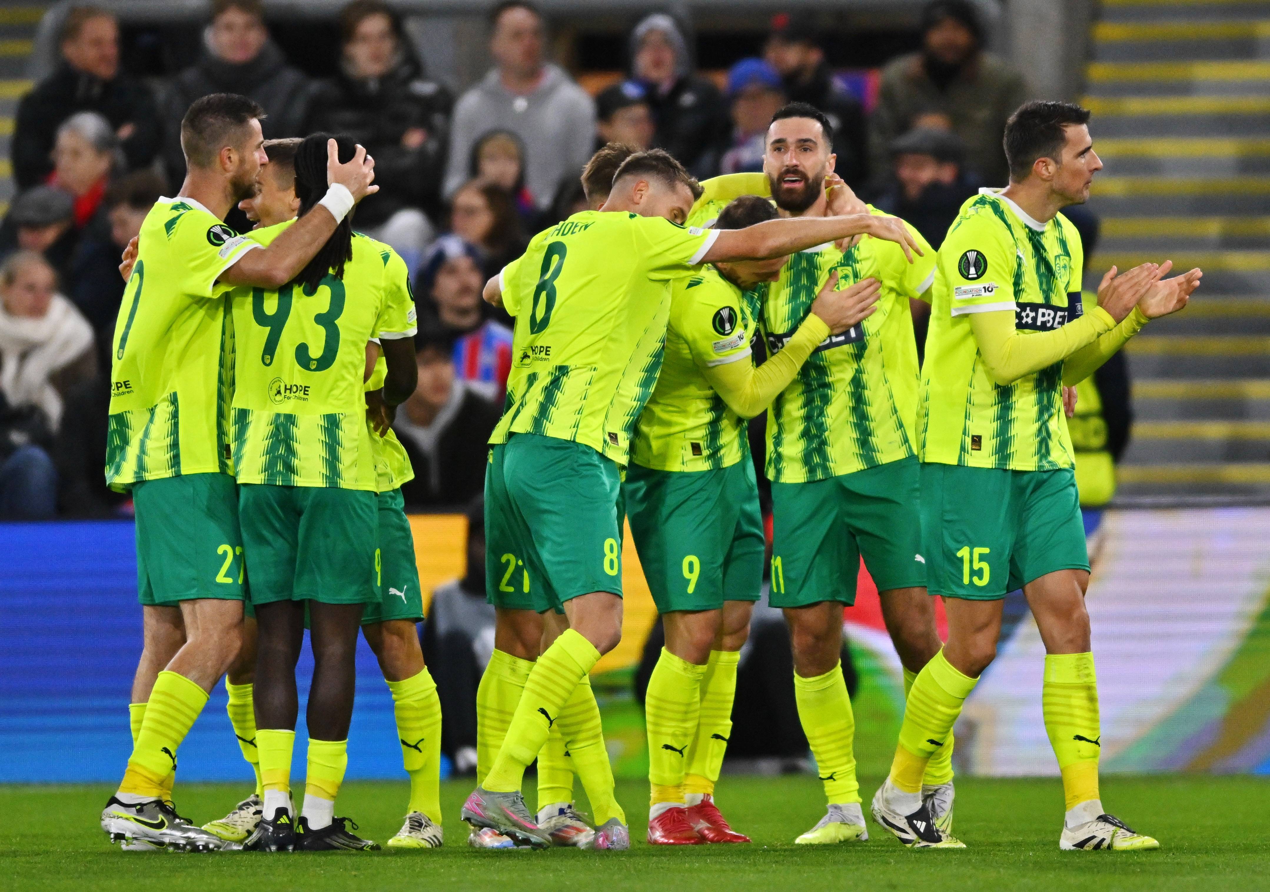 关于水晶宫主场保持不败，积分稳定的信息