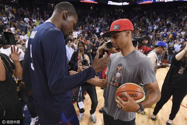 美国篮球联赛展开新赛季征程，球迷热情支持的简单介绍