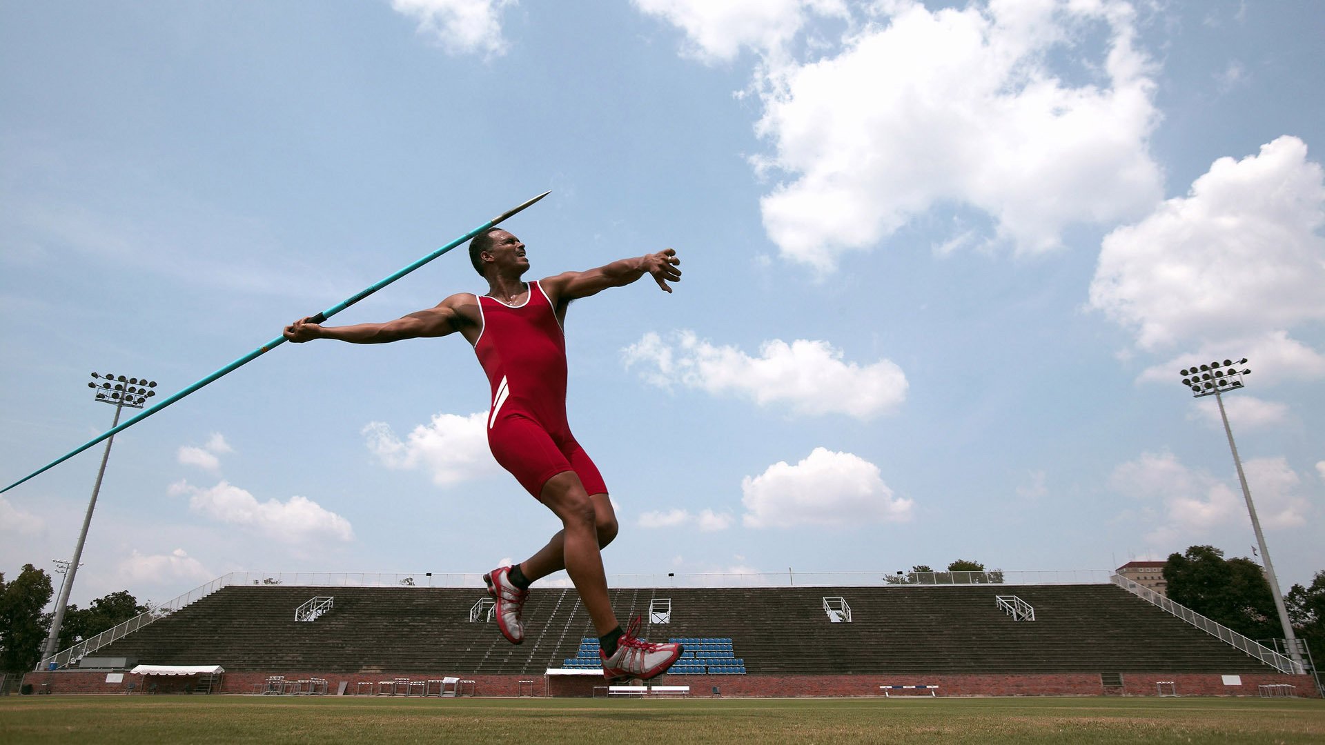 欧冠决赛之夜,拉梅洛关键节点连续得分,铸就传奇时刻